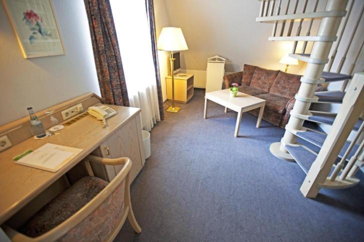 Hotel Hirsch Leonberg Extérieur photo