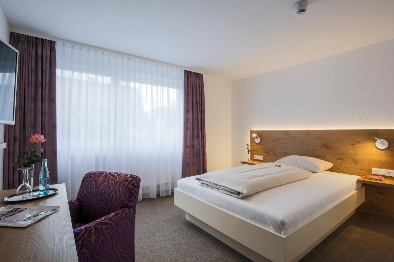 Hotel Hirsch Leonberg Extérieur photo