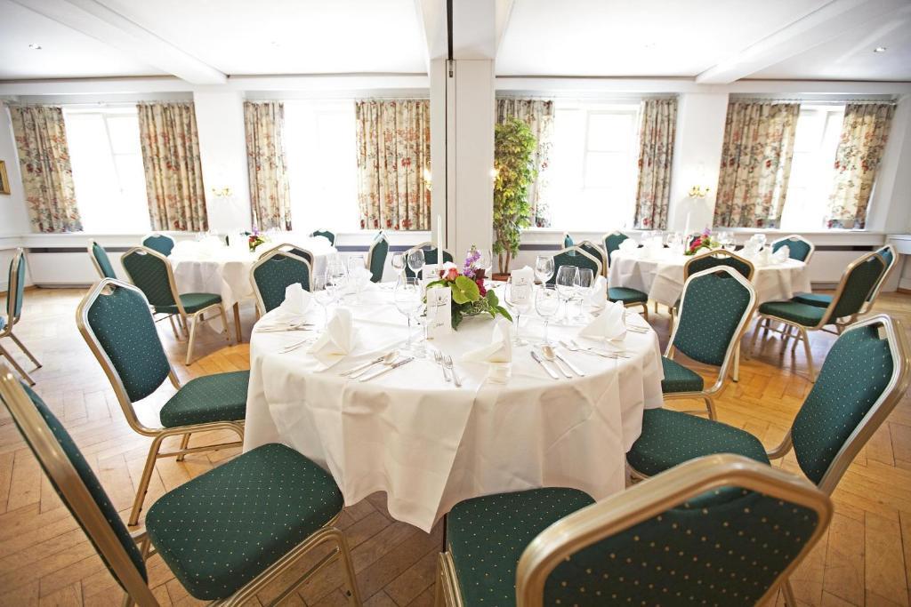Hotel Hirsch Leonberg Extérieur photo